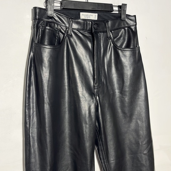 Abercrombie & Fitch Black Vegan Leather 90s Ultra High Rise Straight Leg Pants - Picture 3 of 10